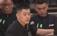 再见，杨鸣！辽篮正式发布公告，杨鸣因身体原因辞职，仍留有余地